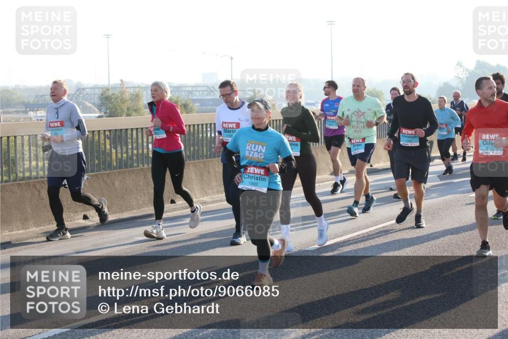 03.10.2025 - Köhlbrandbrückenlauf Lena Gebhardt http://msf.ph/oto/9066085 03.10.2025 09:22:55 Position 1 2851, 3169, 1903, 2025, 1797, 2165 meine-sportfotos.de