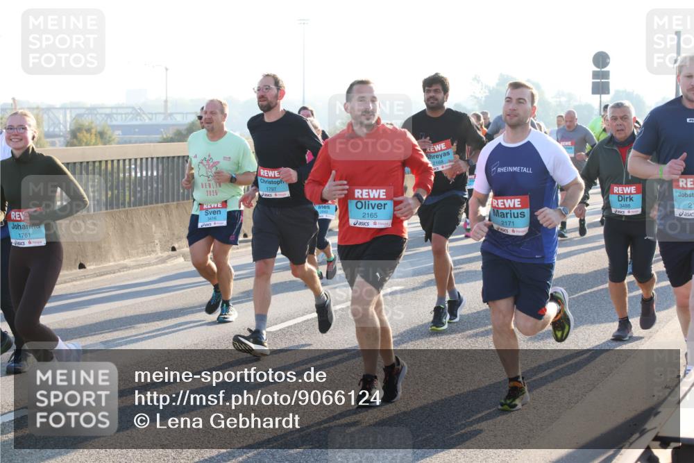 03.10.2025 - Köhlbrandbrückenlauf Lena Gebhardt http://msf.ph/oto/9066124 03.10.2025 09:22:56 Position 1 1761, 2025, 1797, 3416, 2943, 2165, 2168, 2171, 3488, 21 meine-sportfotos.de