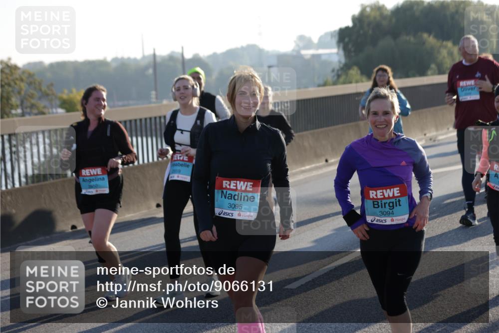 03.10.2025 - Köhlbrandbrückenlauf Jannik Wohlers http://msf.ph/oto/9066131 03.10.2025 09:27:05 Position 3 2860, 2859, 3095, 3094 meine-sportfotos.de