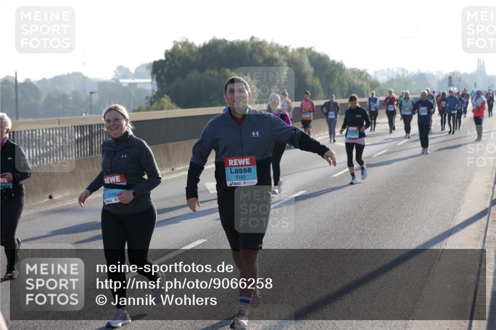 03.10.2025 - Köhlbrandbrückenlauf Jannik Wohlers http://msf.ph/oto/9066258 03.10.2025 09:27:11 Position 3 2548, 2182 meine-sportfotos.de