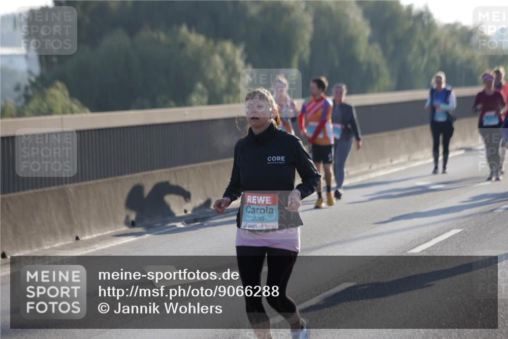 03.10.2025 - Köhlbrandbrückenlauf Jannik Wohlers http://msf.ph/oto/9066288 03.10.2025 09:27:15 Position 3 2535 meine-sportfotos.de