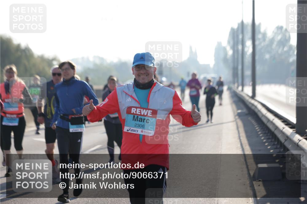03.10.2025 - Köhlbrandbrückenlauf Jannik Wohlers http://msf.ph/oto/9066371 03.10.2025 09:27:22 Position 3 2306 meine-sportfotos.de
