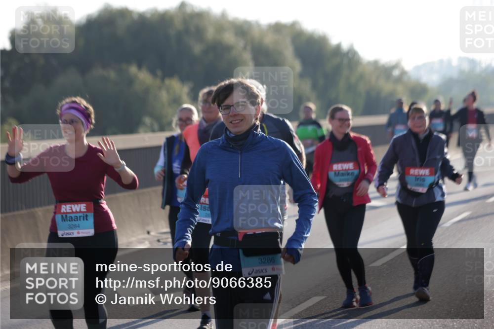 03.10.2025 - Köhlbrandbrückenlauf Jannik Wohlers http://msf.ph/oto/9066385 03.10.2025 09:27:24 Position 3 3284, 3286 meine-sportfotos.de