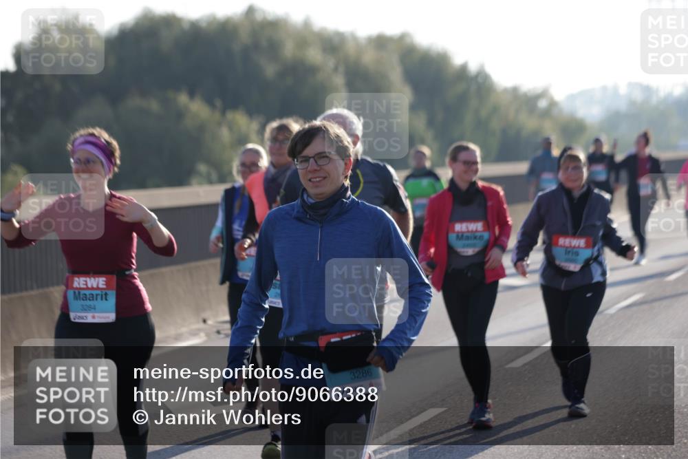03.10.2025 - Köhlbrandbrückenlauf Jannik Wohlers http://msf.ph/oto/9066388 03.10.2025 09:27:25 Position 3 3284, 3286 meine-sportfotos.de