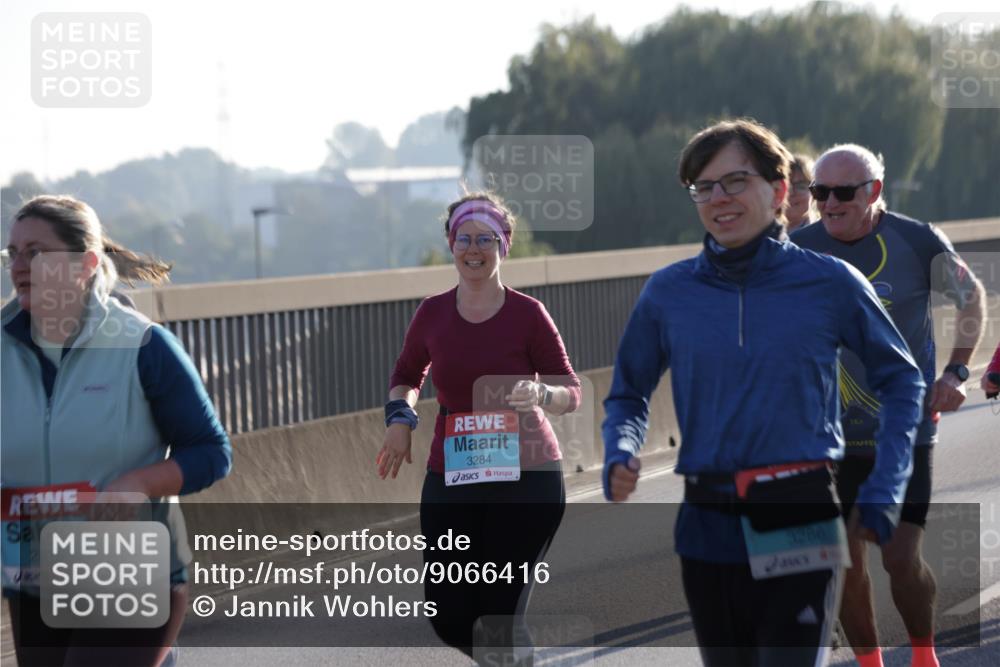 03.10.2025 - Köhlbrandbrückenlauf Jannik Wohlers http://msf.ph/oto/9066416 03.10.2025 09:27:25 Position 3 2515, 3284, 3286, 16, 0 meine-sportfotos.de