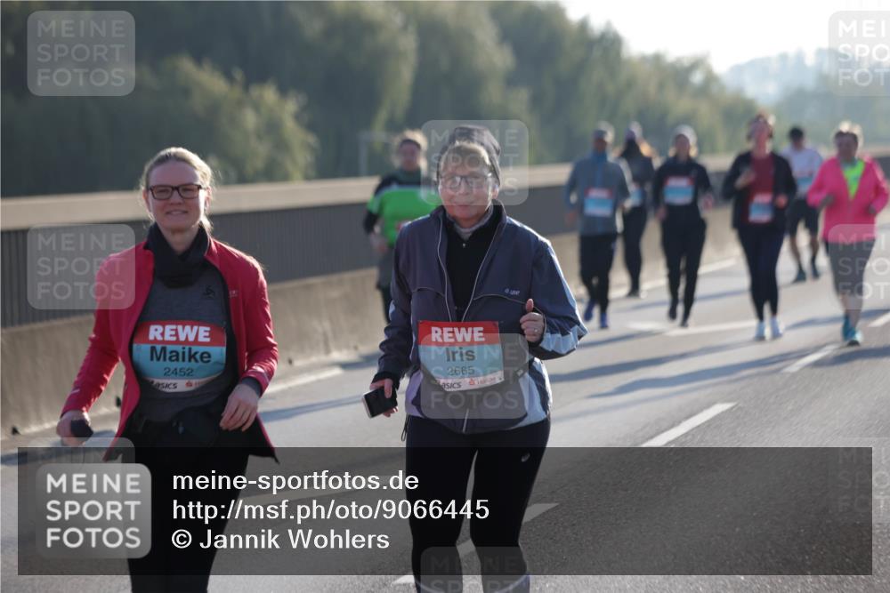 03.10.2025 - Köhlbrandbrückenlauf Jannik Wohlers http://msf.ph/oto/9066445 03.10.2025 09:27:27 Position 3 2452, 2665 meine-sportfotos.de