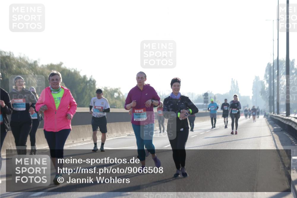 03.10.2025 - Köhlbrandbrückenlauf Jannik Wohlers http://msf.ph/oto/9066508 03.10.2025 09:27:33 Position 3 2666 meine-sportfotos.de