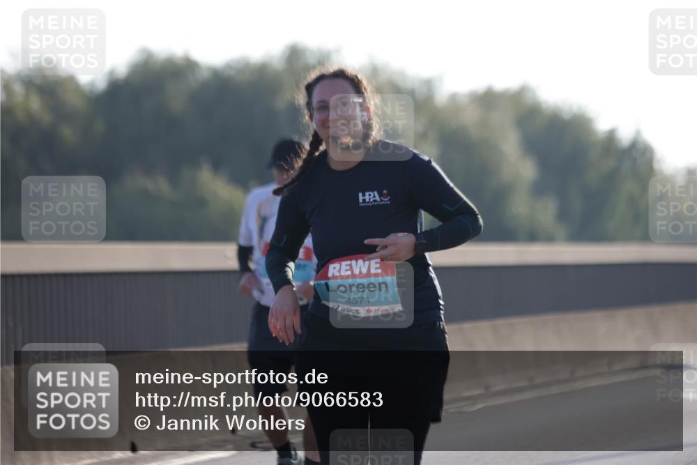 03.10.2025 - Köhlbrandbrückenlauf Jannik Wohlers http://msf.ph/oto/9066583 03.10.2025 09:27:39 Position 3 3571 meine-sportfotos.de