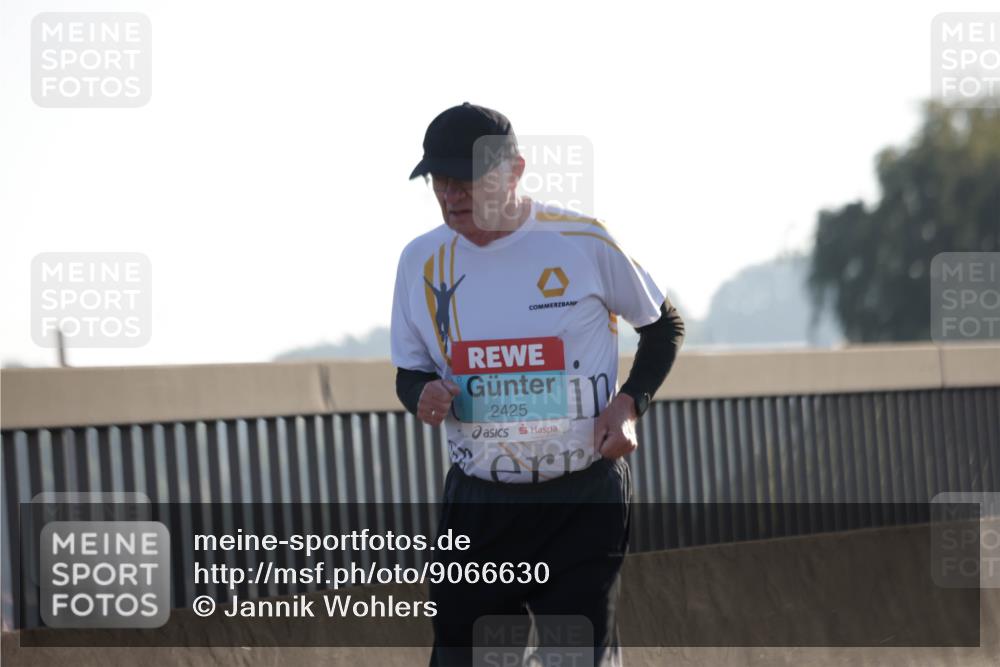 03.10.2025 - Köhlbrandbrückenlauf Jannik Wohlers http://msf.ph/oto/9066630 03.10.2025 09:27:42 Position 3 2425 meine-sportfotos.de