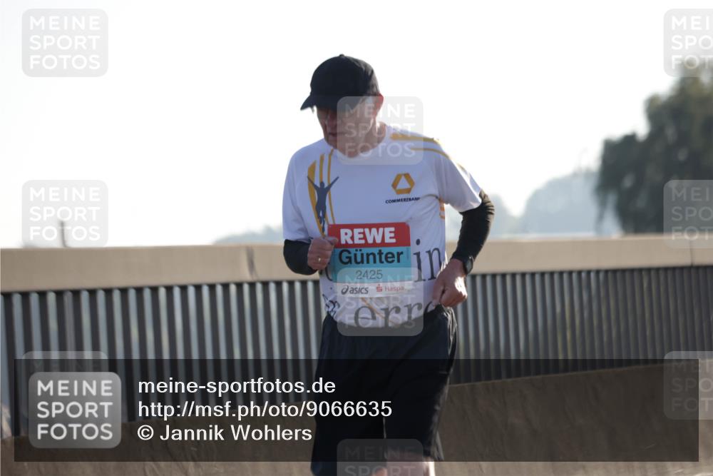 03.10.2025 - Köhlbrandbrückenlauf Jannik Wohlers http://msf.ph/oto/9066635 03.10.2025 09:27:42 Position 3 2425 meine-sportfotos.de
