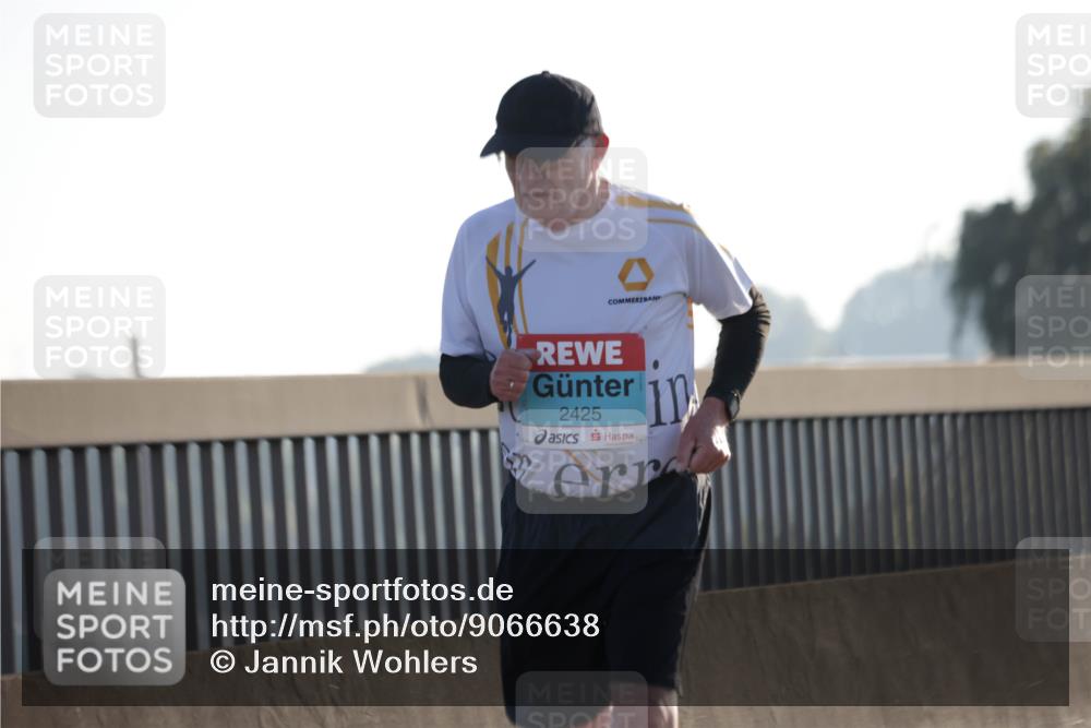 03.10.2025 - Köhlbrandbrückenlauf Jannik Wohlers http://msf.ph/oto/9066638 03.10.2025 09:27:42 Position 3 2425 meine-sportfotos.de
