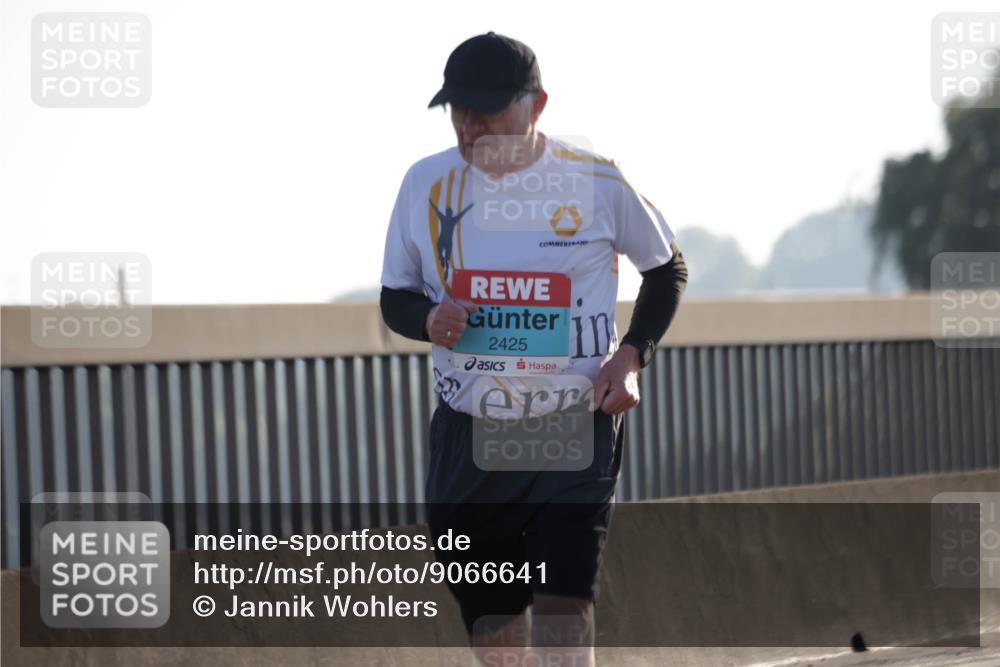 03.10.2025 - Köhlbrandbrückenlauf Jannik Wohlers http://msf.ph/oto/9066641 03.10.2025 09:27:42 Position 3 2425 meine-sportfotos.de