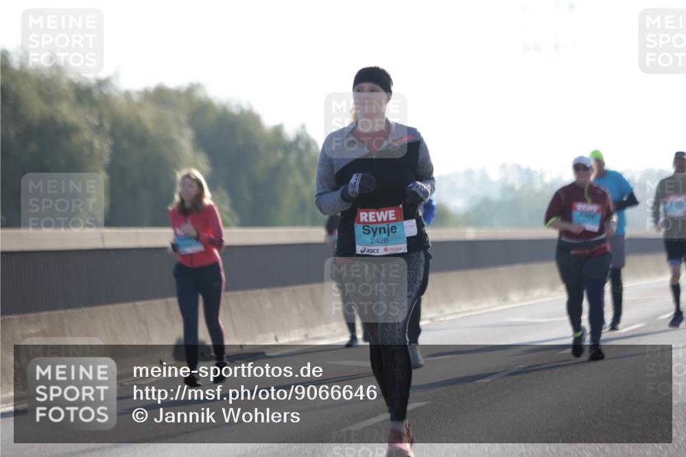 03.10.2025 - Köhlbrandbrückenlauf Jannik Wohlers http://msf.ph/oto/9066646 03.10.2025 09:27:47 Position 3 2426 meine-sportfotos.de