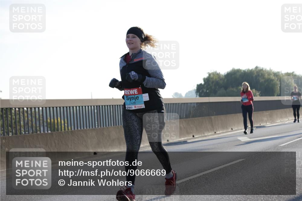 03.10.2025 - Köhlbrandbrückenlauf Jannik Wohlers http://msf.ph/oto/9066669 03.10.2025 09:27:51 Position 3 2426 meine-sportfotos.de