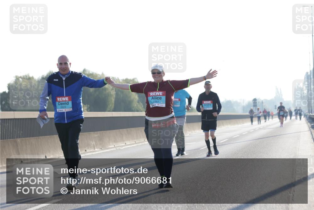 03.10.2025 - Köhlbrandbrückenlauf Jannik Wohlers http://msf.ph/oto/9066681 03.10.2025 09:27:55 Position 3 2623, 2357 meine-sportfotos.de