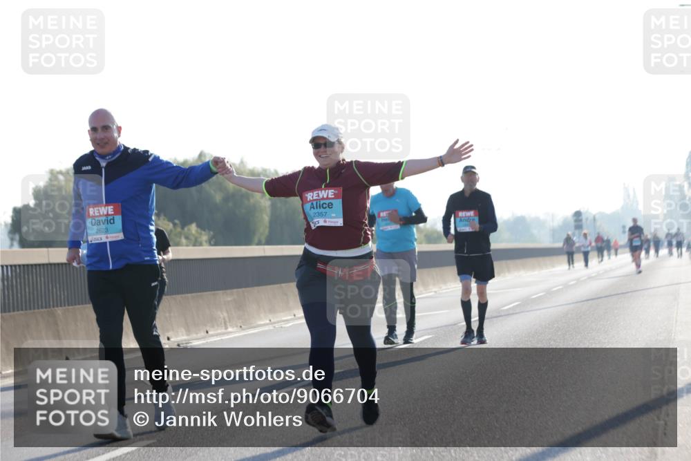 03.10.2025 - Köhlbrandbrückenlauf Jannik Wohlers http://msf.ph/oto/9066704 03.10.2025 09:27:56 Position 3 2623, 2357 meine-sportfotos.de