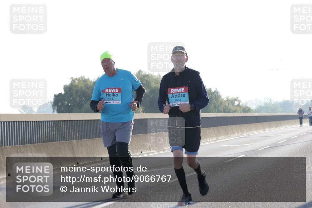 03.10.2025 - Köhlbrandbrückenlauf Jannik Wohlers http://msf.ph/oto/9066767 03.10.2025 09:28:00 Position 3 2647, 2664 meine-sportfotos.de