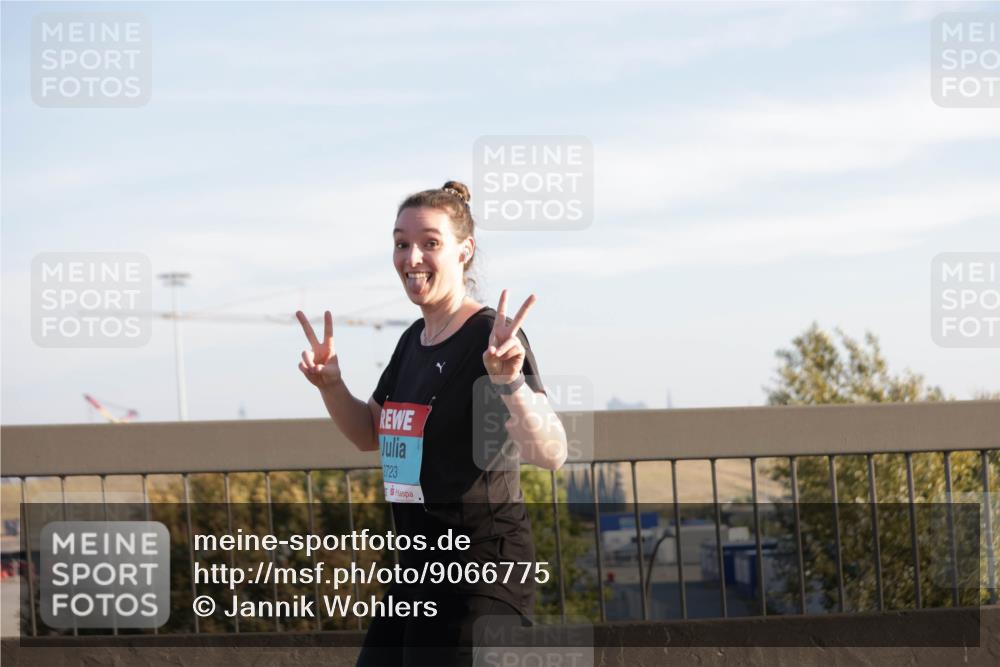 03.10.2025 - Köhlbrandbrückenlauf Jannik Wohlers http://msf.ph/oto/9066775 03.10.2025 09:28:04 Position 3 1723 meine-sportfotos.de