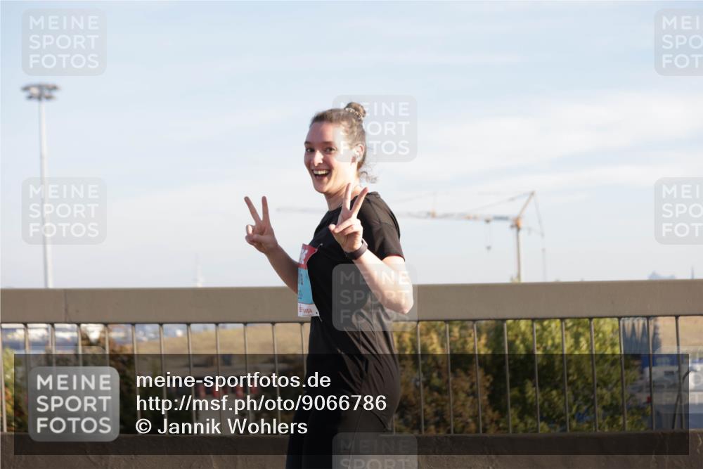 03.10.2025 - Köhlbrandbrückenlauf Jannik Wohlers http://msf.ph/oto/9066786 03.10.2025 09:28:05 Position 3  meine-sportfotos.de