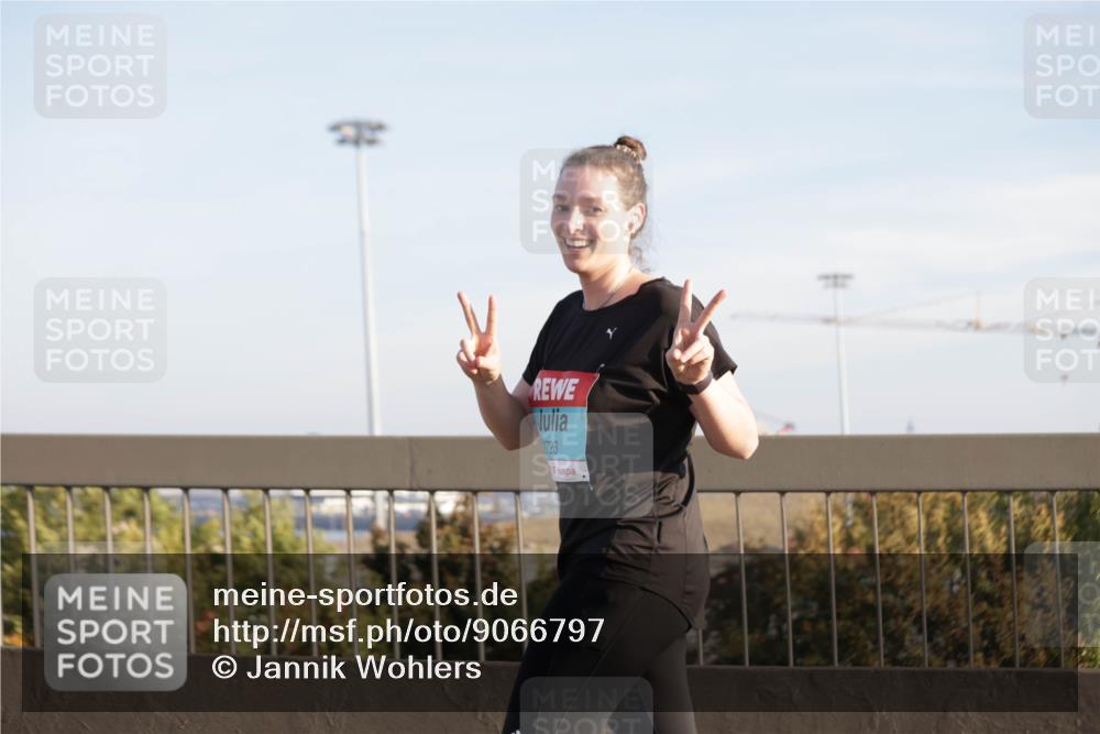 03.10.2025 - Köhlbrandbrückenlauf Jannik Wohlers http://msf.ph/oto/9066797 03.10.2025 09:28:05 Position 3 723 meine-sportfotos.de