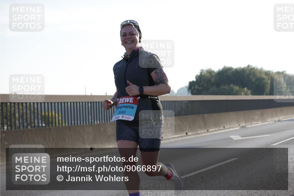 03.10.2025 - Köhlbrandbrückenlauf Jannik Wohlers http://msf.ph/oto/9066897 03.10.2025 09:28:20 Position 3 3649 meine-sportfotos.de