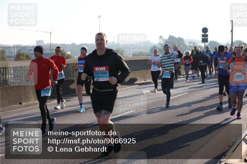 03.10.2025 - Köhlbrandbrückenlauf Lena Gebhardt http://msf.ph/oto/9066925 03.10.2025 09:23:26 Position 1 1891, 3473, 1348 meine-sportfotos.de