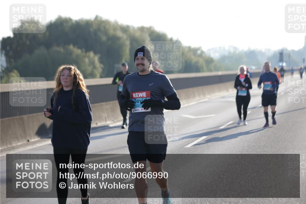 03.10.2025 - Köhlbrandbrückenlauf Jannik Wohlers http://msf.ph/oto/9066990 03.10.2025 09:28:53 Position 3 2277 meine-sportfotos.de