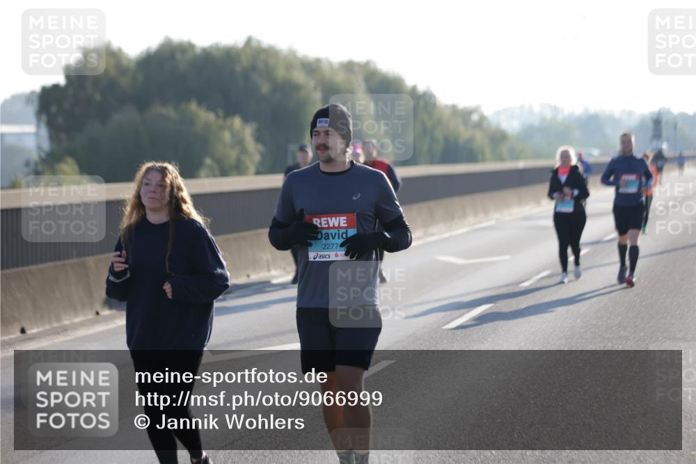 03.10.2025 - Köhlbrandbrückenlauf Jannik Wohlers http://msf.ph/oto/9066999 03.10.2025 09:28:53 Position 3 2277 meine-sportfotos.de