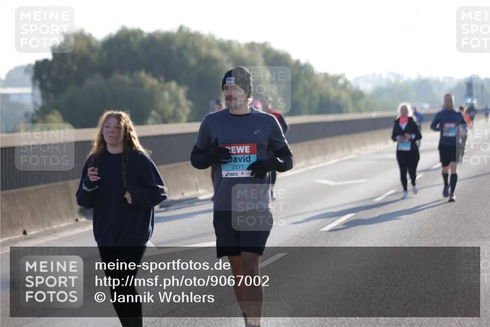03.10.2025 - Köhlbrandbrückenlauf Jannik Wohlers http://msf.ph/oto/9067002 03.10.2025 09:28:53 Position 3 2277 meine-sportfotos.de