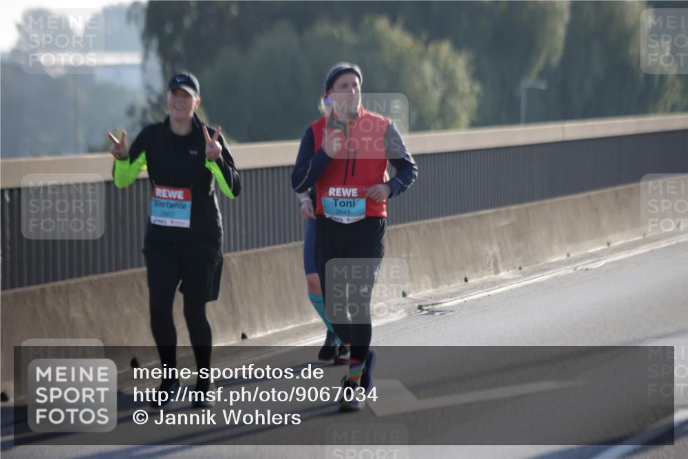 03.10.2025 - Köhlbrandbrückenlauf Jannik Wohlers http://msf.ph/oto/9067034 03.10.2025 09:28:58 Position 3 2607, 2643 meine-sportfotos.de