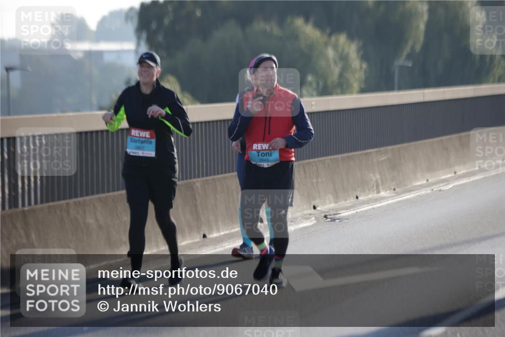 03.10.2025 - Köhlbrandbrückenlauf Jannik Wohlers http://msf.ph/oto/9067040 03.10.2025 09:28:58 Position 3 2607, 2643 meine-sportfotos.de