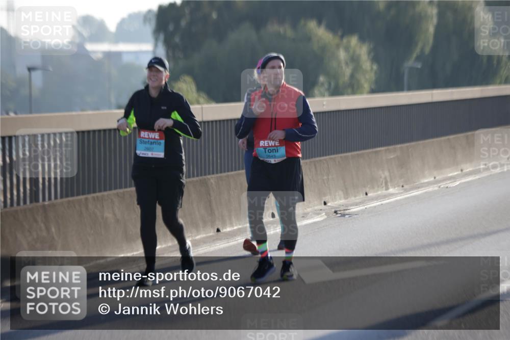 03.10.2025 - Köhlbrandbrückenlauf Jannik Wohlers http://msf.ph/oto/9067042 03.10.2025 09:28:58 Position 3 2607, 2643 meine-sportfotos.de