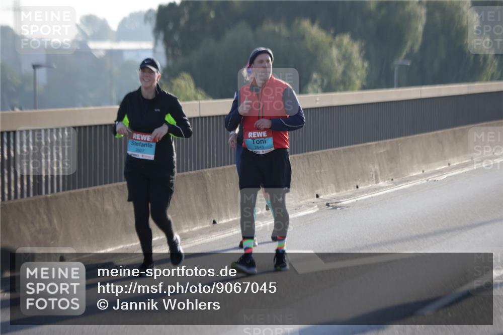 03.10.2025 - Köhlbrandbrückenlauf Jannik Wohlers http://msf.ph/oto/9067045 03.10.2025 09:28:58 Position 3 2607, 2643 meine-sportfotos.de