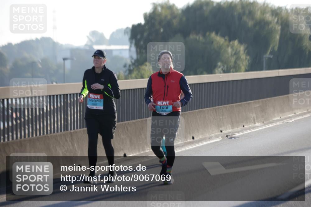 03.10.2025 - Köhlbrandbrückenlauf Jannik Wohlers http://msf.ph/oto/9067069 03.10.2025 09:28:59 Position 3 2607, 2643 meine-sportfotos.de