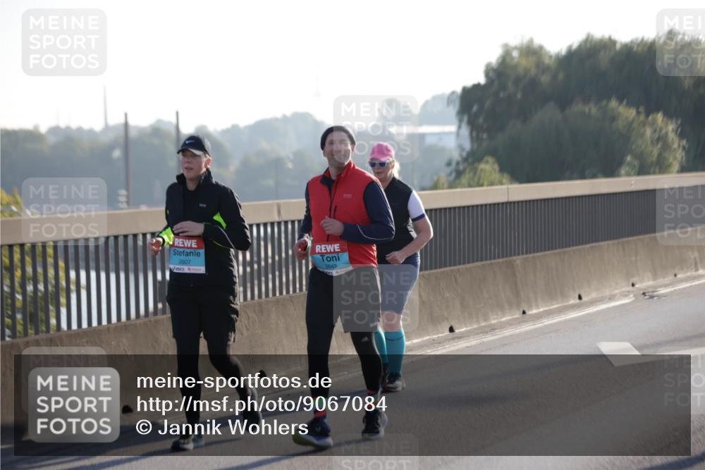 03.10.2025 - Köhlbrandbrückenlauf Jannik Wohlers http://msf.ph/oto/9067084 03.10.2025 09:29:01 Position 3 2607, 2643 meine-sportfotos.de
