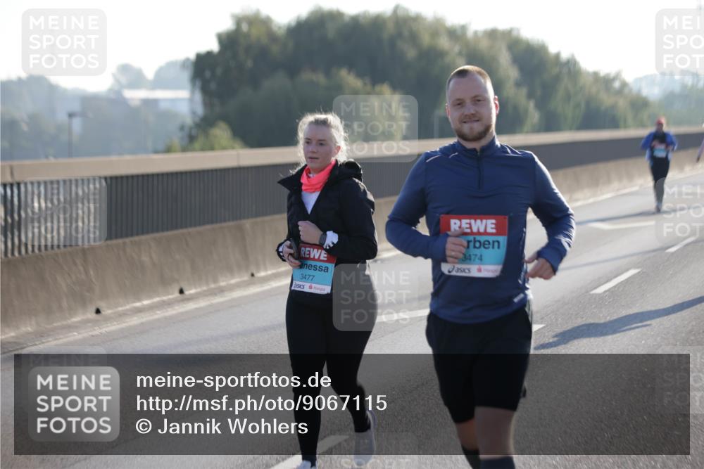 03.10.2025 - Köhlbrandbrückenlauf Jannik Wohlers http://msf.ph/oto/9067115 03.10.2025 09:29:02 Position 3 3477, 3474 meine-sportfotos.de