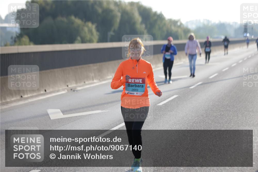 03.10.2025 - Köhlbrandbrückenlauf Jannik Wohlers http://msf.ph/oto/9067140 03.10.2025 09:29:06 Position 3 2669 meine-sportfotos.de