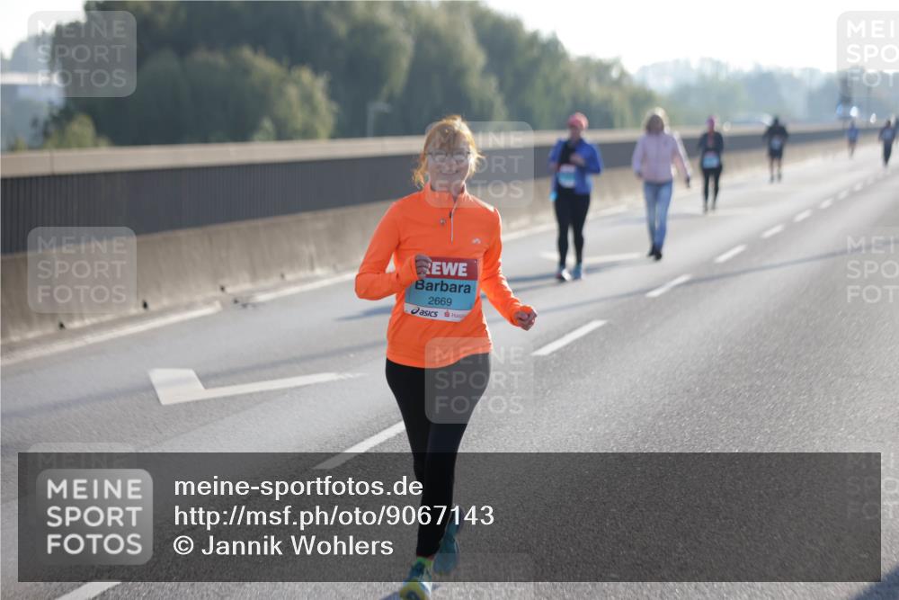 03.10.2025 - Köhlbrandbrückenlauf Jannik Wohlers http://msf.ph/oto/9067143 03.10.2025 09:29:06 Position 3 2669 meine-sportfotos.de