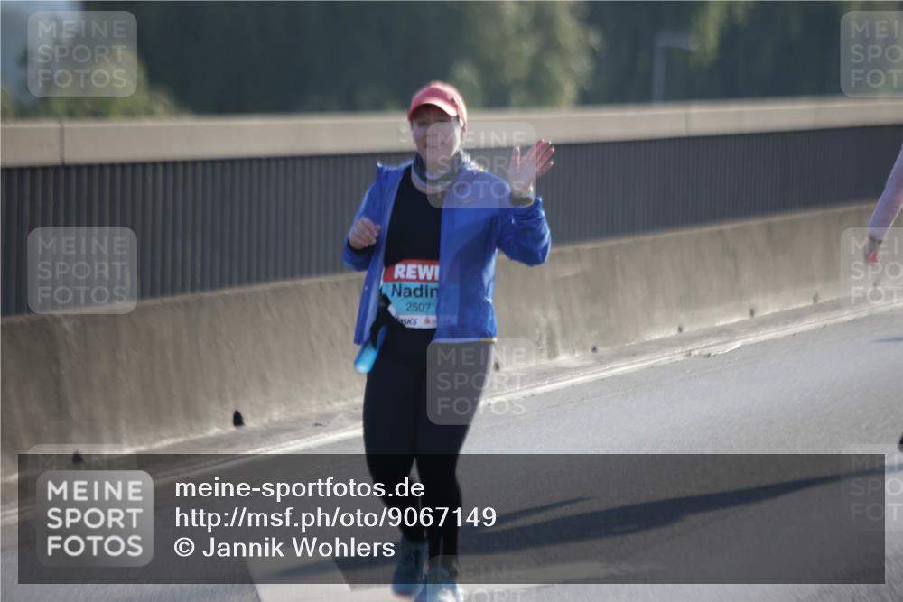 03.10.2025 - Köhlbrandbrückenlauf Jannik Wohlers http://msf.ph/oto/9067149 03.10.2025 09:29:11 Position 3 2507 meine-sportfotos.de