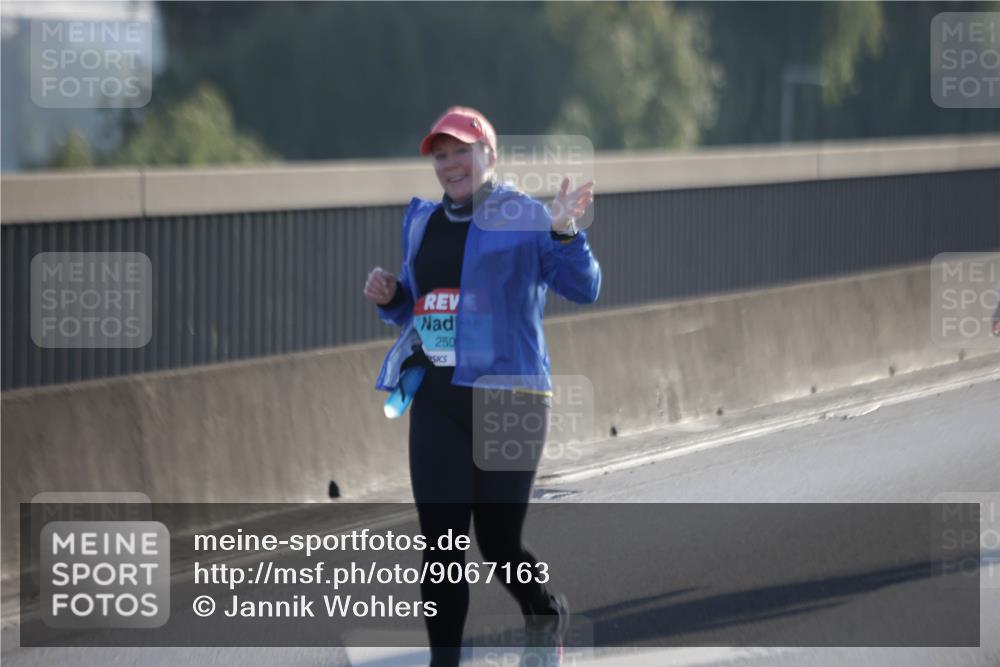 03.10.2025 - Köhlbrandbrückenlauf Jannik Wohlers http://msf.ph/oto/9067163 03.10.2025 09:29:12 Position 3 250 meine-sportfotos.de