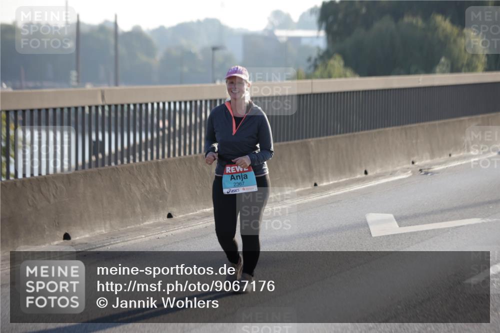 03.10.2025 - Köhlbrandbrückenlauf Jannik Wohlers http://msf.ph/oto/9067176 03.10.2025 09:29:24 Position 3 2367 meine-sportfotos.de