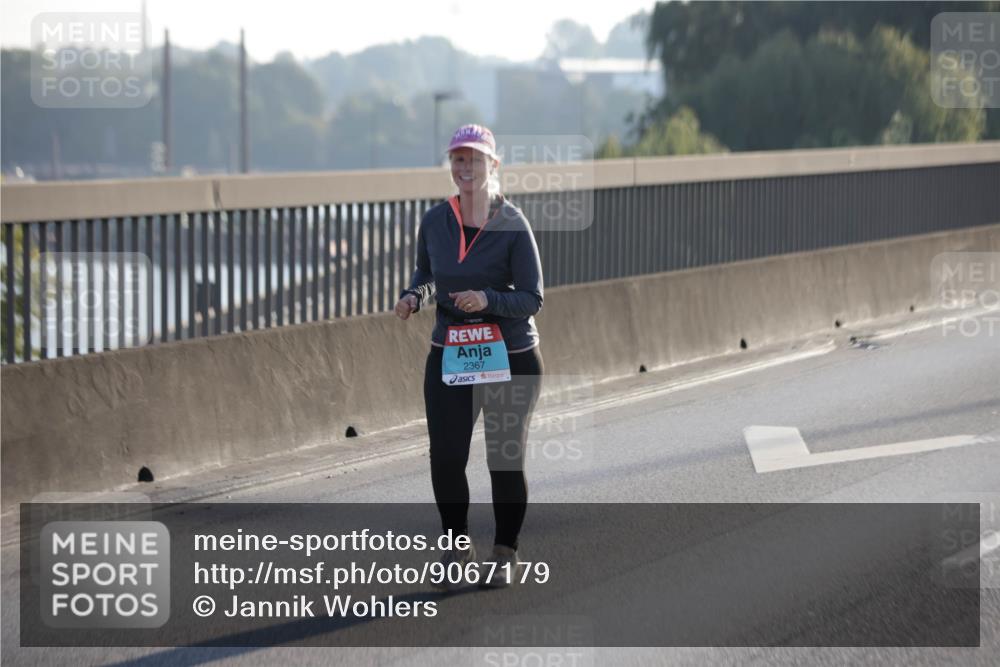 03.10.2025 - Köhlbrandbrückenlauf Jannik Wohlers http://msf.ph/oto/9067179 03.10.2025 09:29:24 Position 3 2367 meine-sportfotos.de