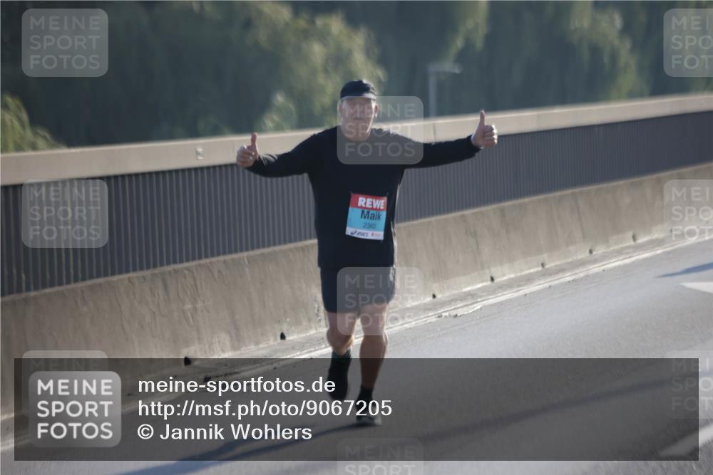 03.10.2025 - Köhlbrandbrückenlauf Jannik Wohlers http://msf.ph/oto/9067205 03.10.2025 09:29:32 Position 3 2360 meine-sportfotos.de