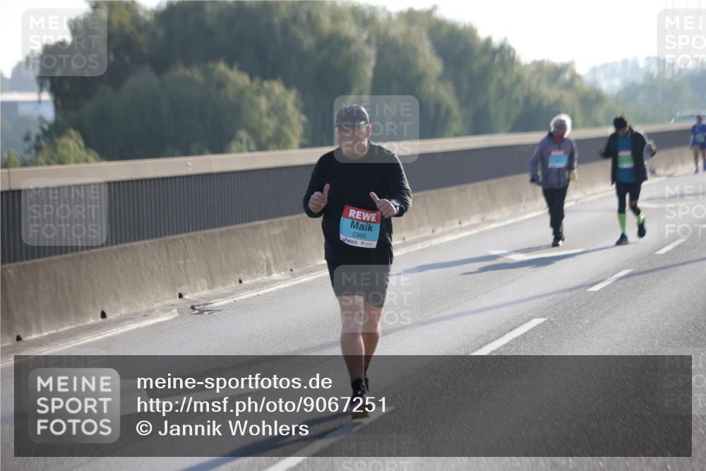 03.10.2025 - Köhlbrandbrückenlauf Jannik Wohlers http://msf.ph/oto/9067251 03.10.2025 09:29:35 Position 3 2360 meine-sportfotos.de