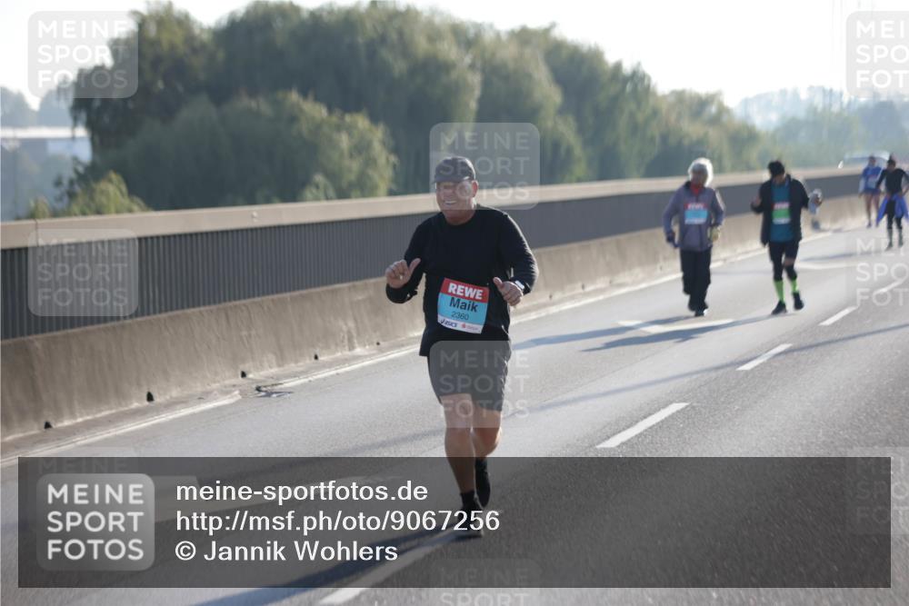 03.10.2025 - Köhlbrandbrückenlauf Jannik Wohlers http://msf.ph/oto/9067256 03.10.2025 09:29:35 Position 3 2360 meine-sportfotos.de