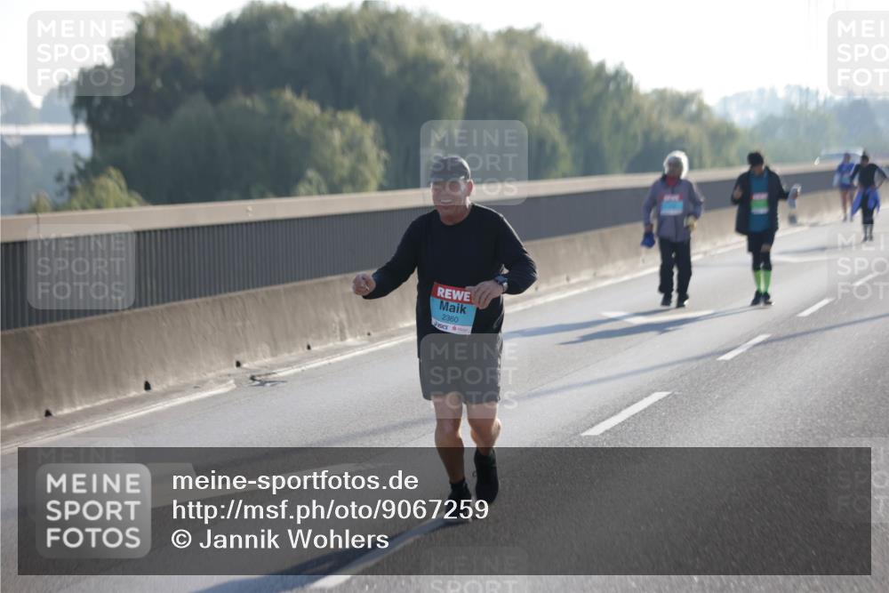 03.10.2025 - Köhlbrandbrückenlauf Jannik Wohlers http://msf.ph/oto/9067259 03.10.2025 09:29:35 Position 3 2360 meine-sportfotos.de