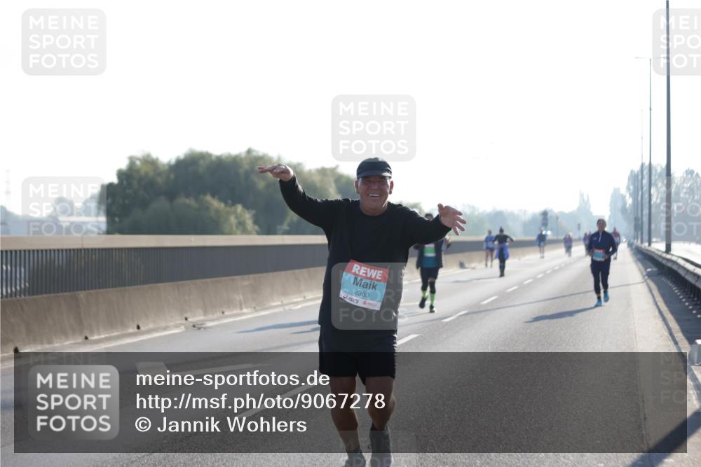 03.10.2025 - Köhlbrandbrückenlauf Jannik Wohlers http://msf.ph/oto/9067278 03.10.2025 09:29:37 Position 3 2360 meine-sportfotos.de