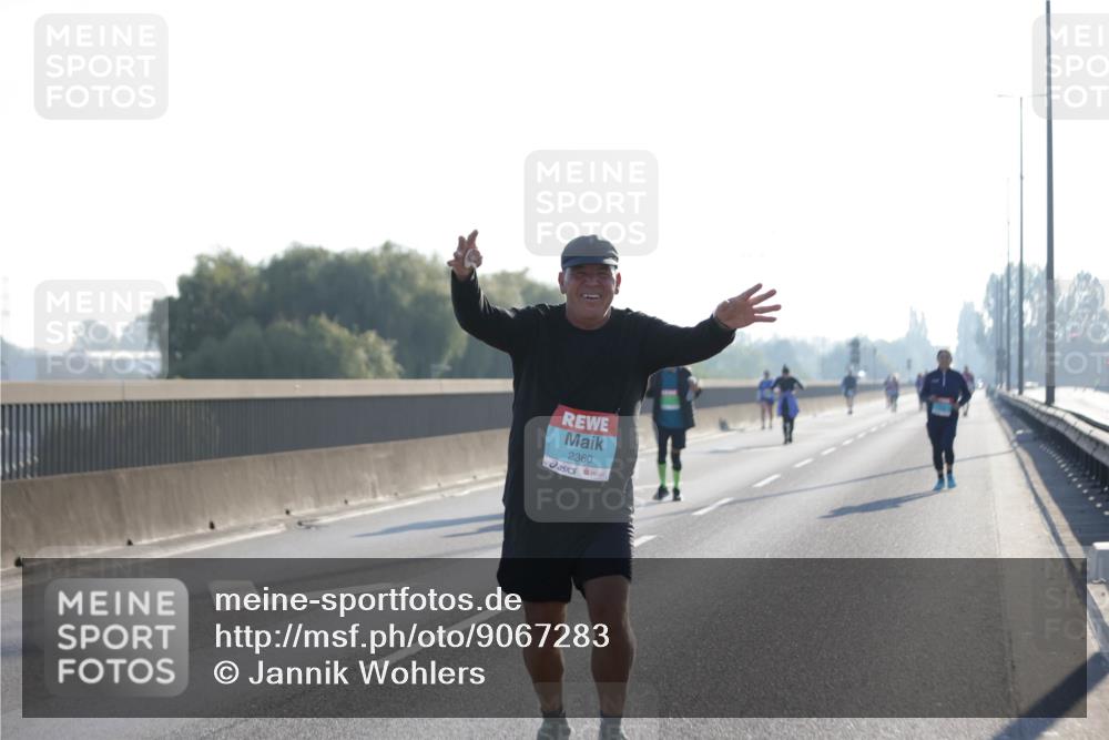03.10.2025 - Köhlbrandbrückenlauf Jannik Wohlers http://msf.ph/oto/9067283 03.10.2025 09:29:37 Position 3 2360 meine-sportfotos.de