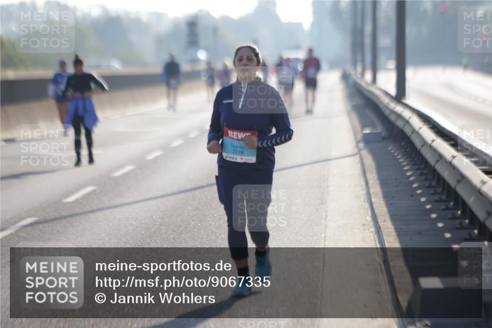 03.10.2025 - Köhlbrandbrückenlauf Jannik Wohlers http://msf.ph/oto/9067335 03.10.2025 09:29:42 Position 3 3776 meine-sportfotos.de