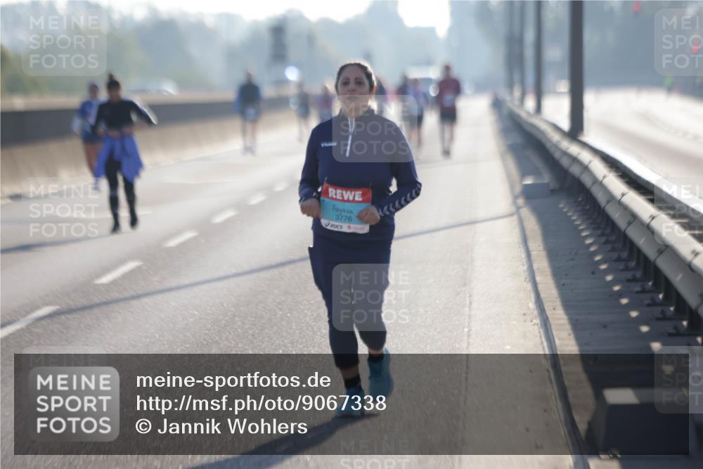 03.10.2025 - Köhlbrandbrückenlauf Jannik Wohlers http://msf.ph/oto/9067338 03.10.2025 09:29:43 Position 3 3776 meine-sportfotos.de